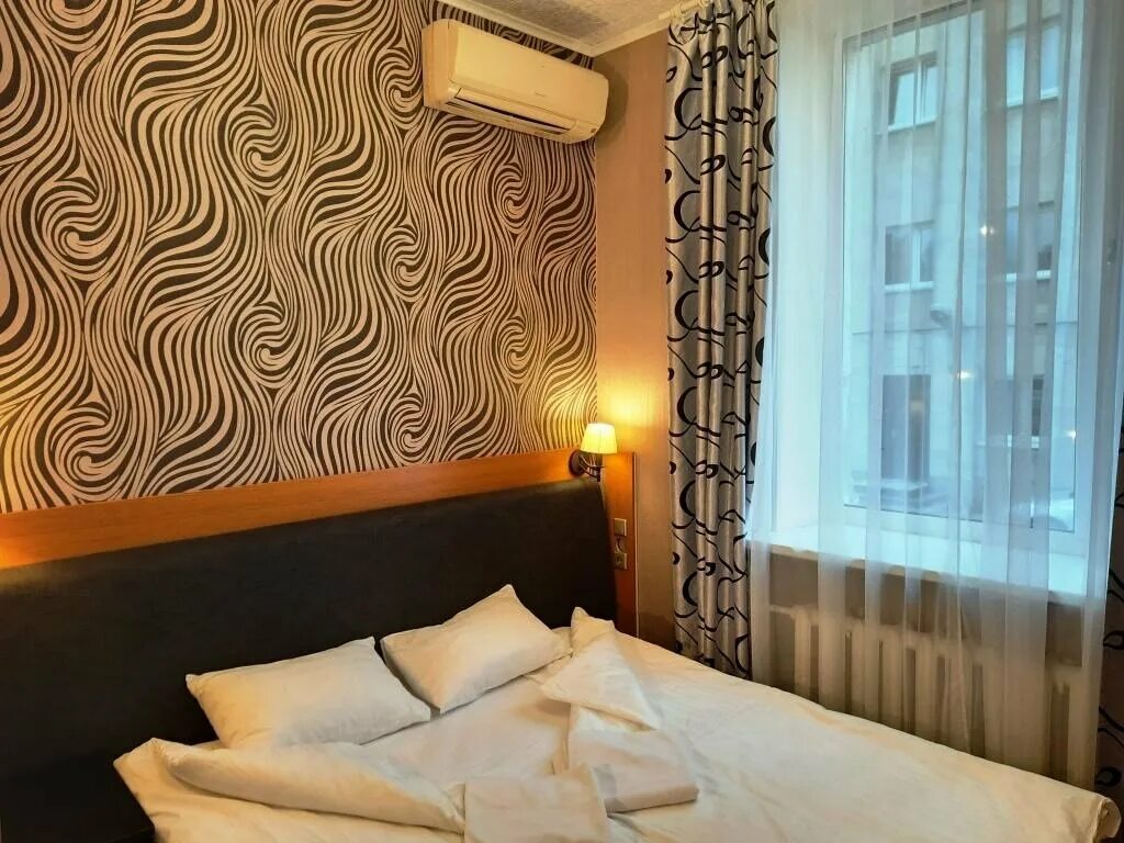 Питерские студии. Хостелы петербург на васильевском острове. Снять квартиру в спб на длительный срок от хозяина василеостровский. Снять комнату на 3 линии васильевского острова в санкт-петербурге. Квартира шевчука на васильевском.