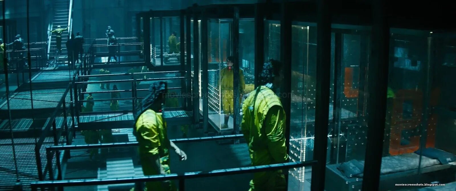 Дэдпул 2 фильм 2018. Дэдпул 2. Джош бролин дэдпул 2 2018. Дэдпул 2. Красный омега марвел дэдпул 2.