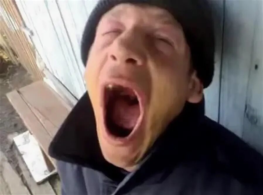 Не смейся а то рот порвешь. Не смейся а то рот порвешь