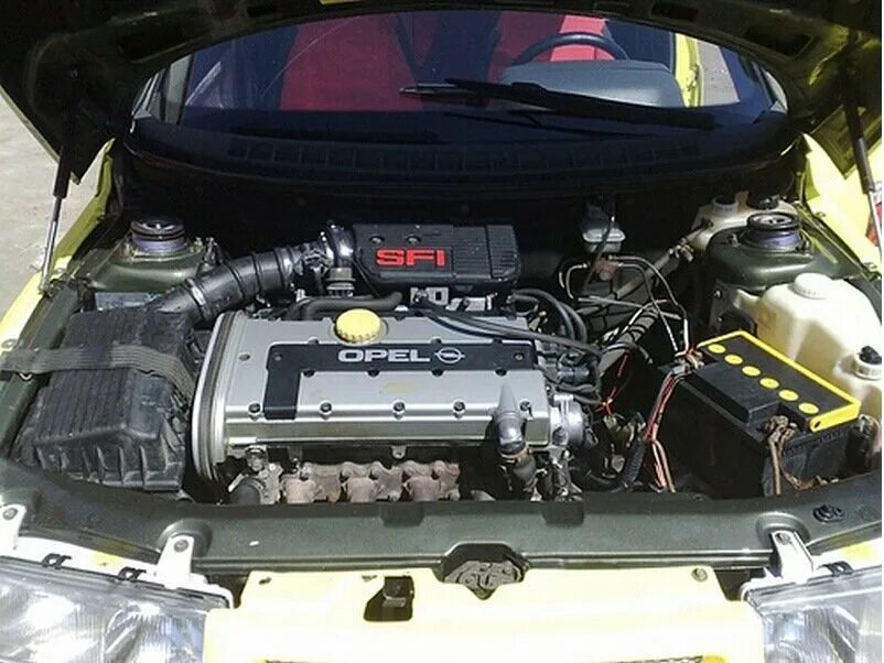 Двигатель на десятке. ВАЗ 2110 С двигателем 2.0 Опель. ВАЗ 21106 двигатель. ВАЗ 21106 двигатель Opel. ВАЗ 21106 мотор.