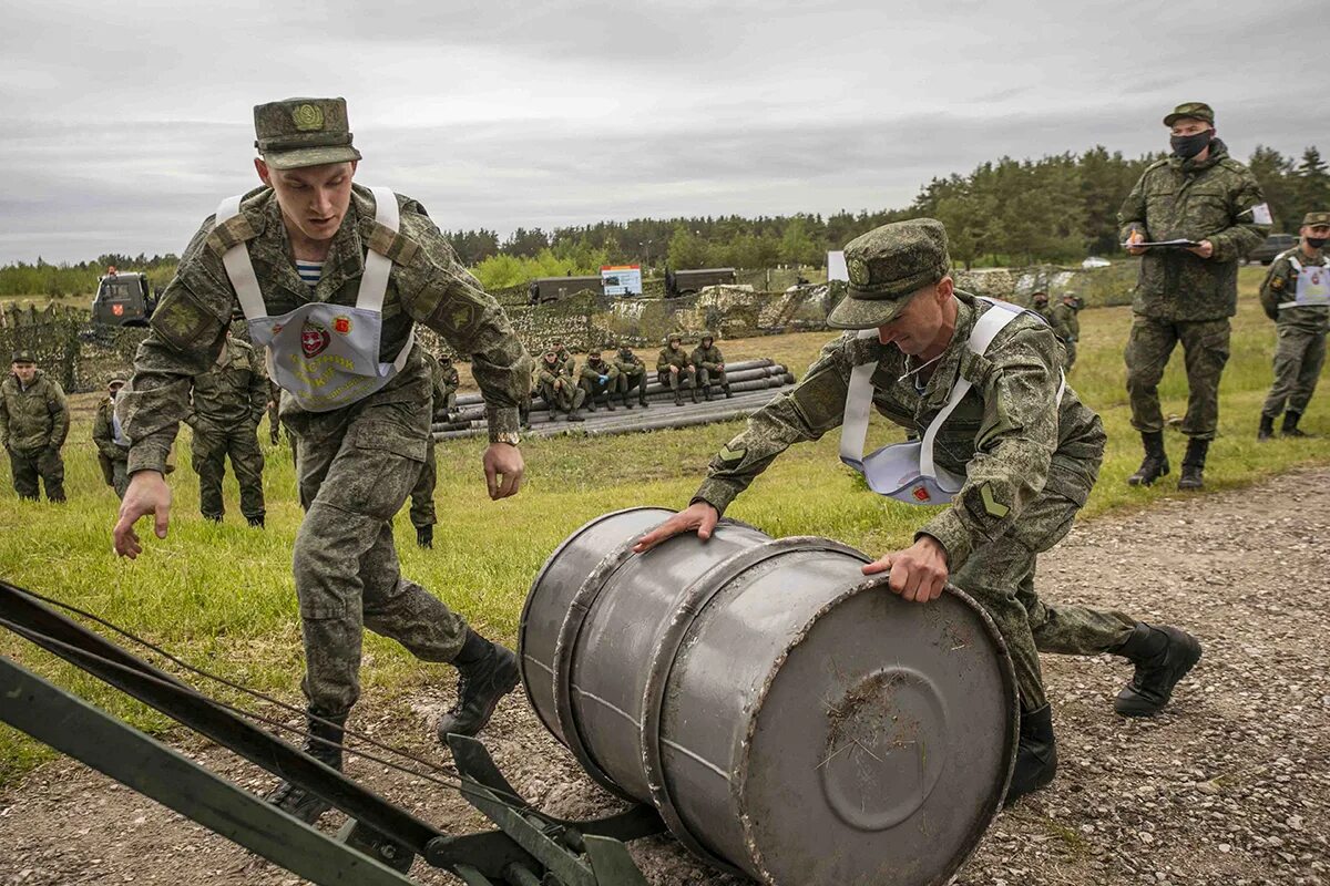 Армейский запас. Начальник службы горючего Западного военного округа. Начальник службы ГСМ ЗВО. Армейский запас 2021 ГСМ. Войска службы горючего.