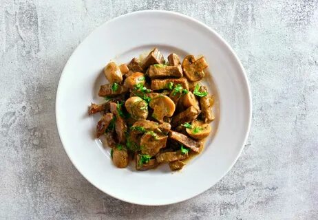 Бефстроганов с огурцами