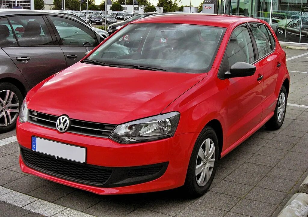 Volkswagen polo 5 хэтчбек. Фольксваген поло хэтчбек 2011. Фольксваген поло хэтчбек 2010. Поло хэтчбек авито. Поло хэтчбек авито.