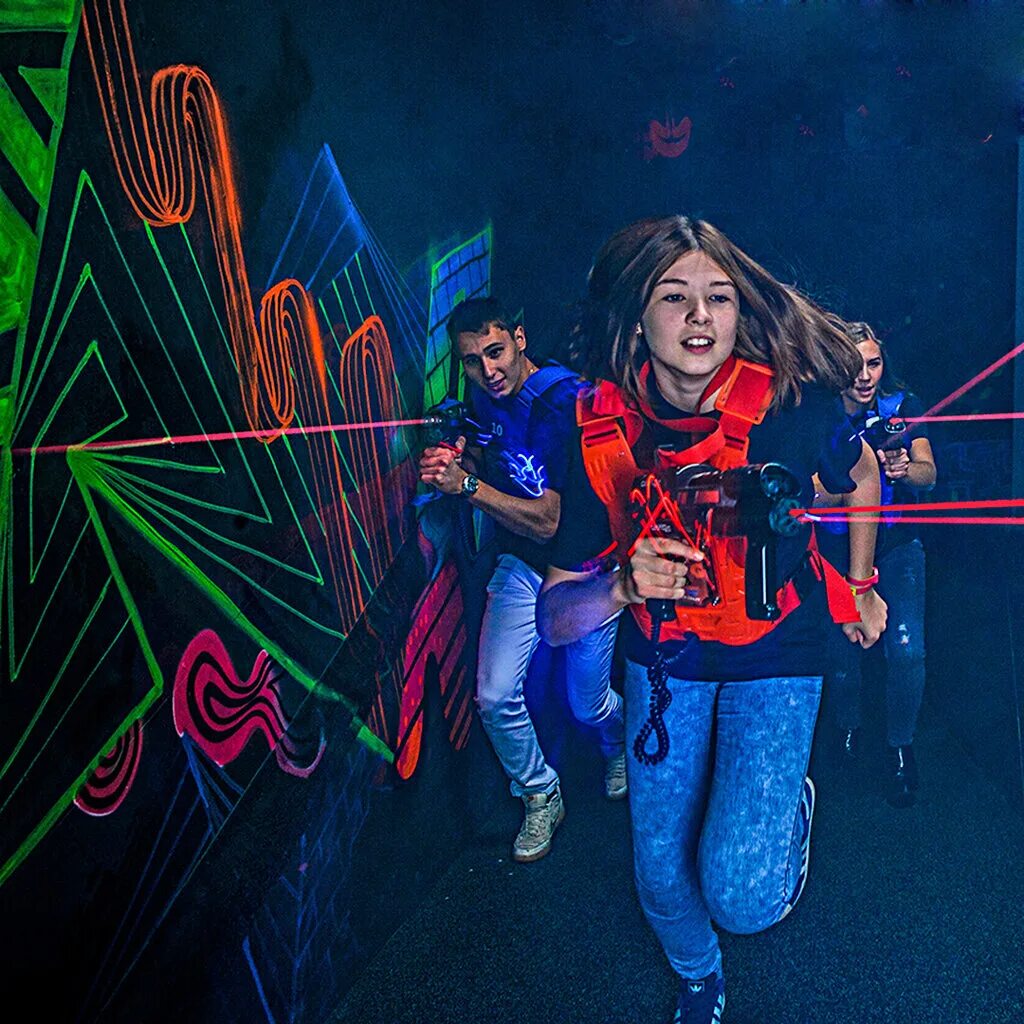 лазертаг водный стадион. лазертаг реутов парк. Cosmozar реутов парк. Cosmozar водный стадион. центральный парк реутов народ.