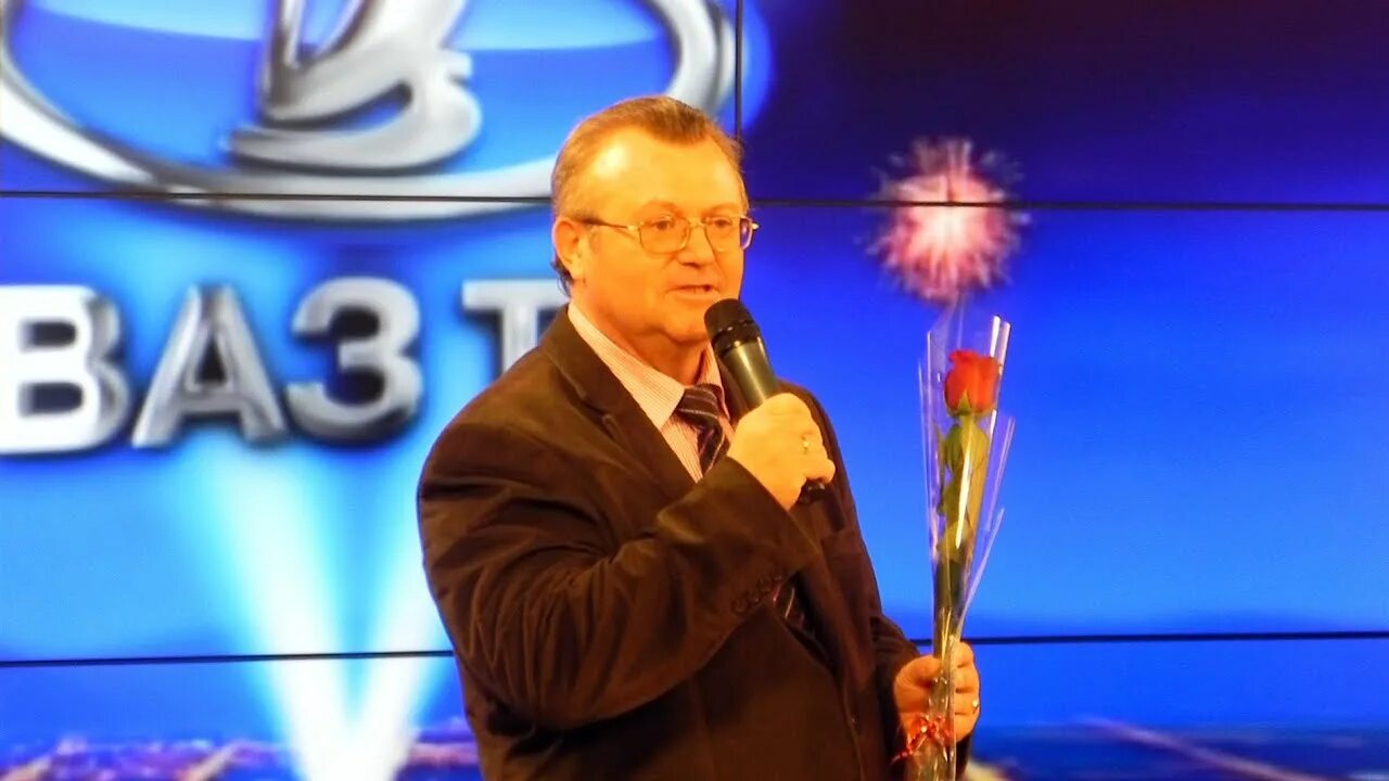 Ваз тв. Ведущие ваз тв. Ваз тв. Телекомпания ваз тв тольятти. Автоваз логотип.