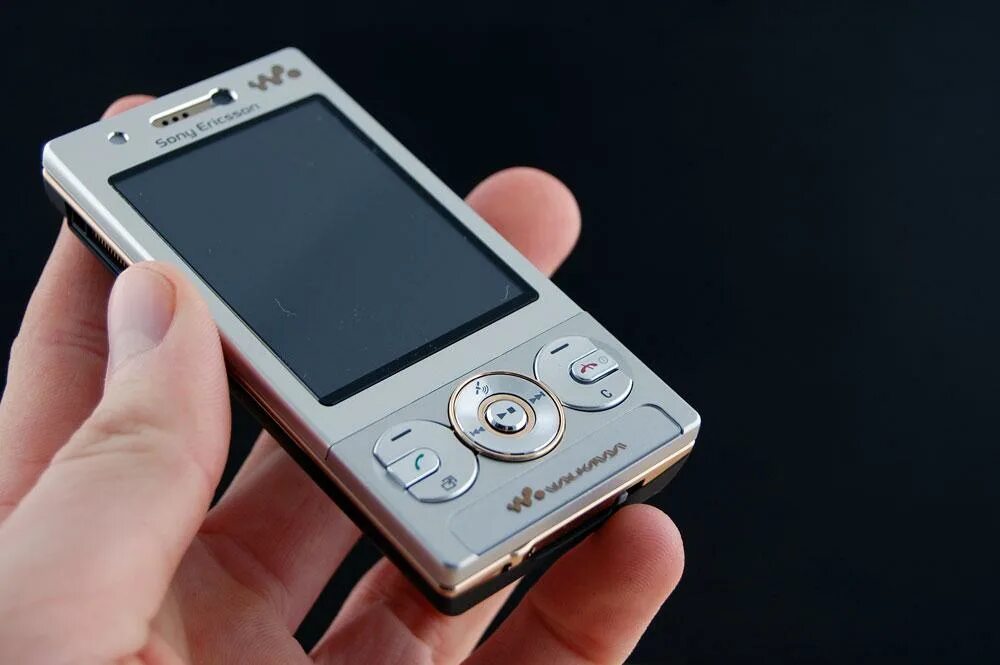 Sony слайдер. Sony Ericsson w715. Sony Ericsson w705. Sony Ericsson w715 Luxury Silver. Сони Эриксон w 715 кнопочный.