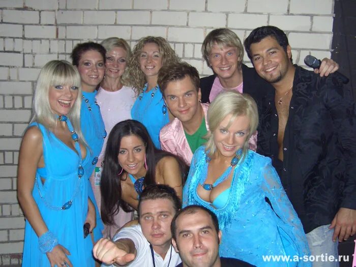 солистки группы ассорти. группа ассорти народный артист. народный артист группа. народный артист группа. панайотов чумаков и гоман.