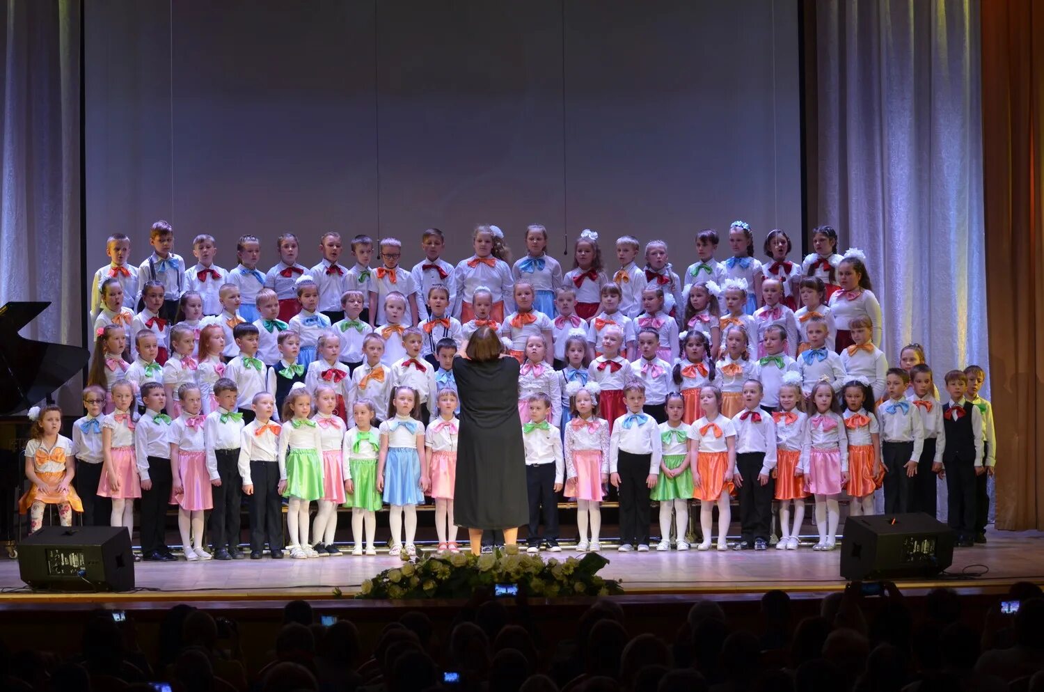 хор капельки фомина. хор капельки. хор капель город сальск. хор капель. хор капельки.