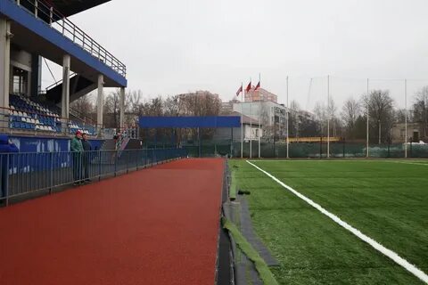 Стадион заря