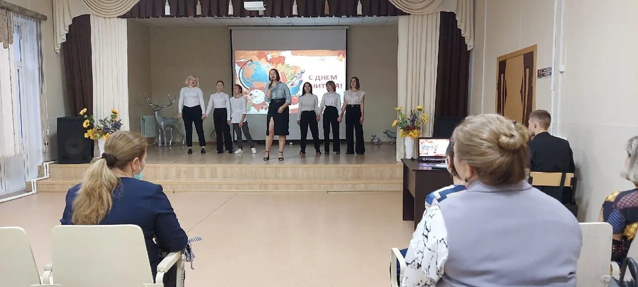 Гапоу педколледж бузулук. Поздравления с днём учителя путиным учителей волонтёров 5 октября. Пед колледж города бугуруслан. Бугурусланский педагогический колледж. Педагогический колледж оренбург после 9.