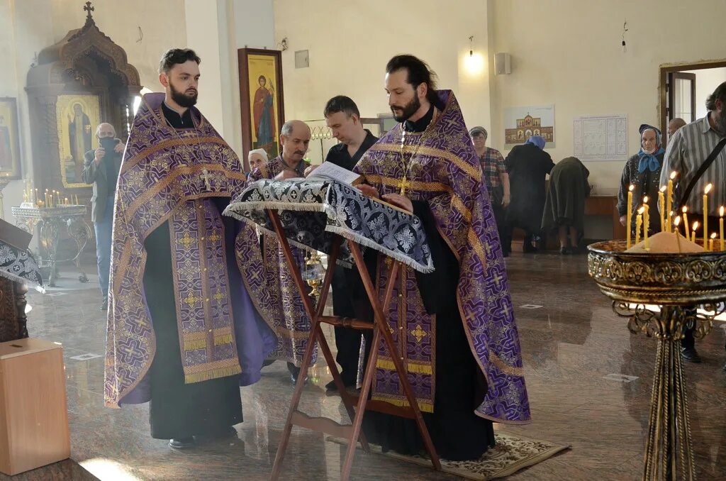 мощи спиридона тримифунтского. нижегородская епархия как помочь строящемуся храму в честь ап. храм спиридона тримифунтского в ломоносове. рождество храм спиридона тримифунтского нижний новгород автозавод. нижегородская епархия храм спиридона тримифунтского.