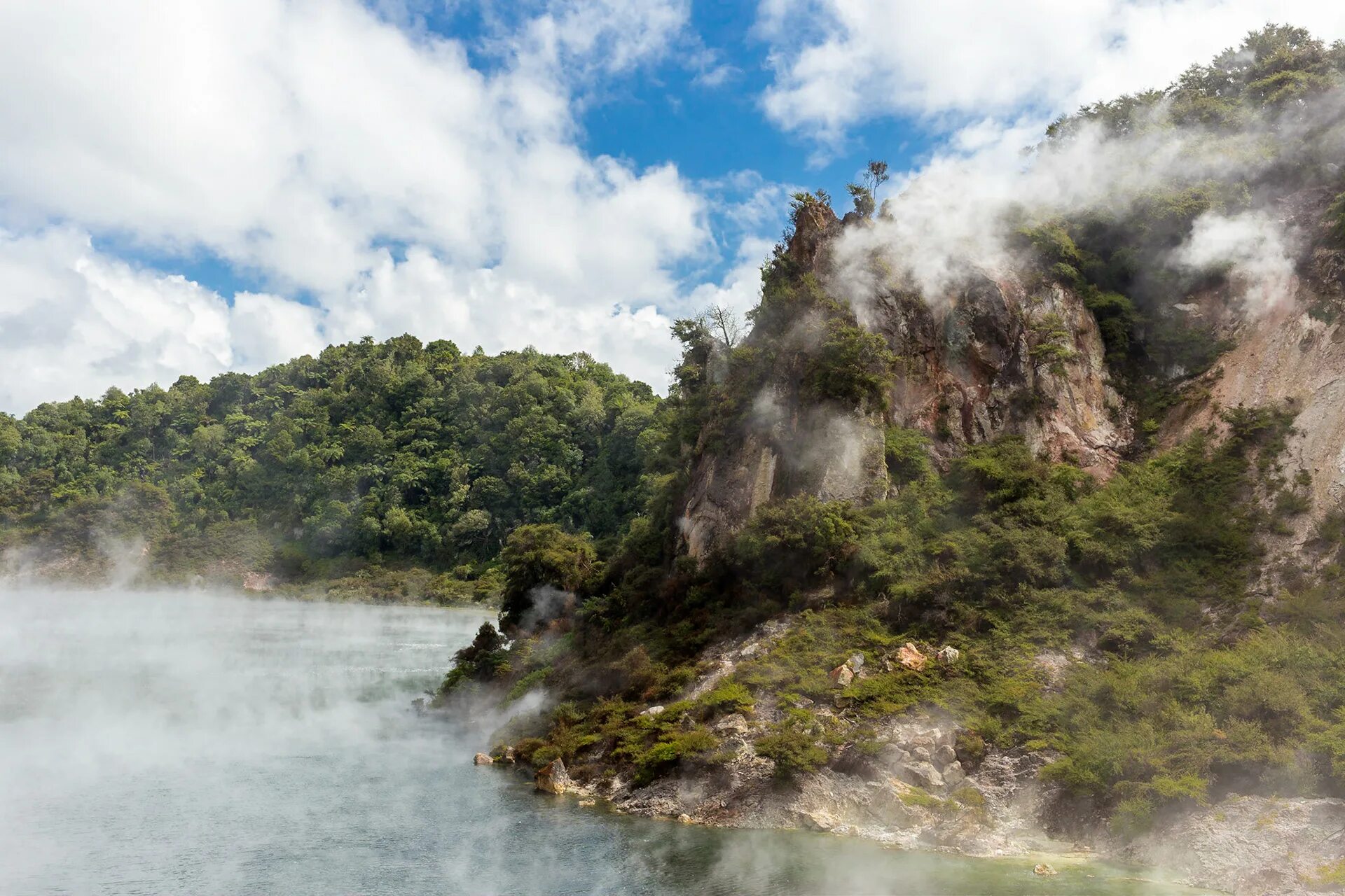 Долина гейзеров роторуа новая зеландия. Гейзеры зеландия. Геотермальный парк вай-о-тапу, новая зеландия. Гейзеры зеландия. Гейзер ваймангу.