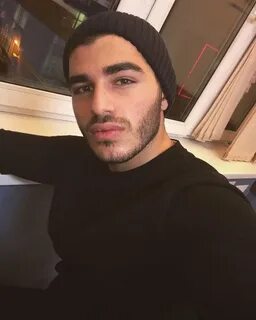 18 азербайджанец