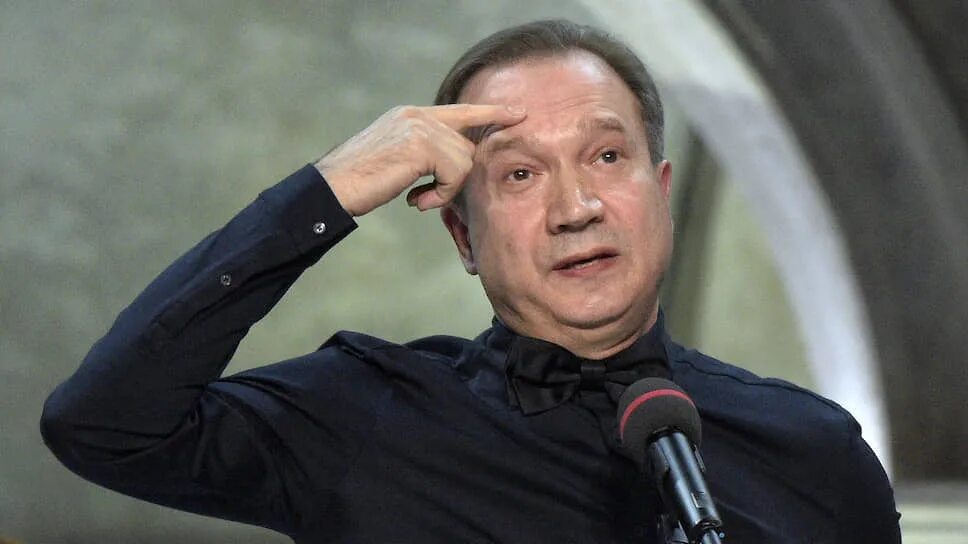 Худрук современника сейчас. Худрук виктор рыжаков. худрук современника виктор рыжаков. художественный руководитель театра виктор рыжаков. руководитель современника виктор рыжаков.