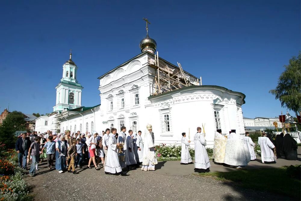 Свято преображенский женский монастырь. Свято-Преображенский женский монастырь Киров. Спасо-Преображенский женский монастырь Вятка. Вятский Преображенский монастырь Киров. Преображенский девичий монастырь Киров.