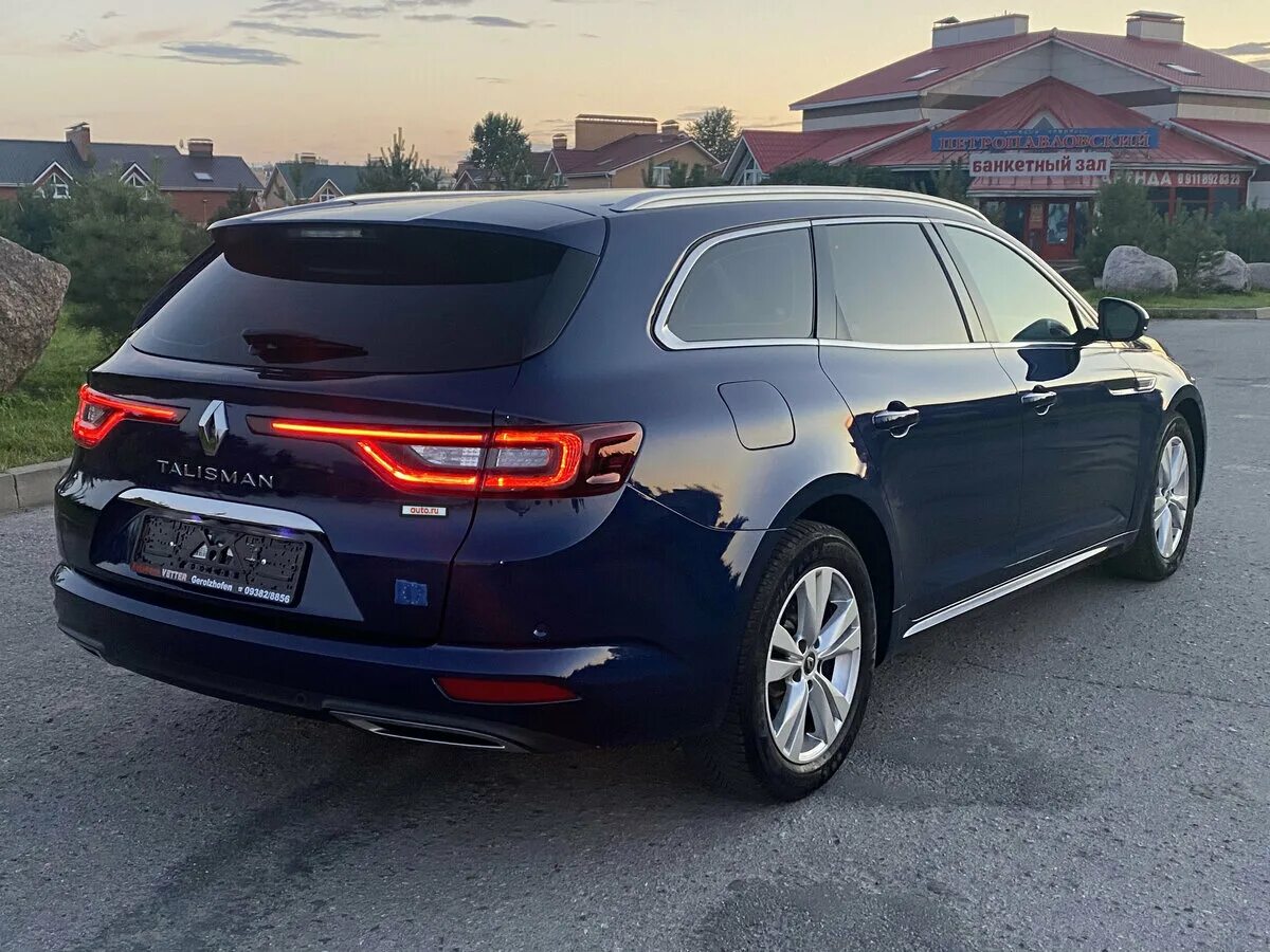 Универсал 2022 года. Рено талисман универсал 2020. Renault Talisman 2021 универсал. Рено талисман универсал 2017. Renault Talisman 2019 универсал.