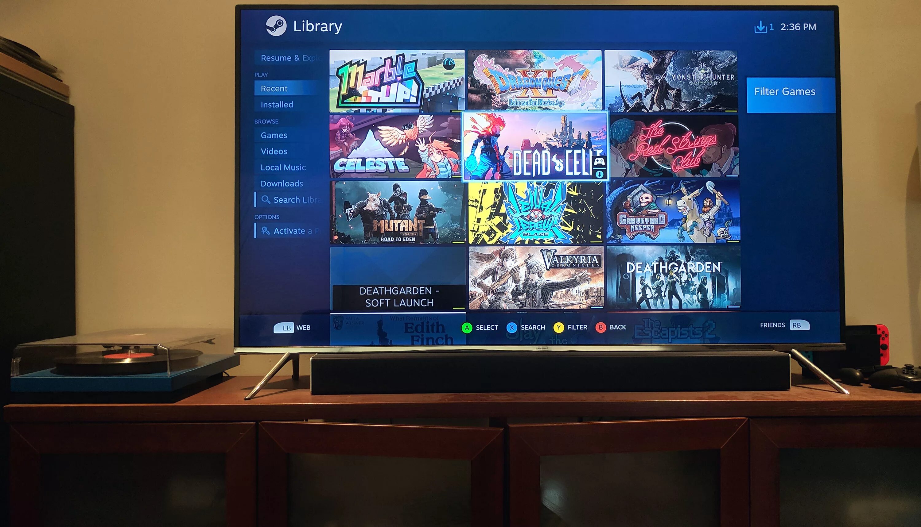 Игры на телевизор без. Samsung TV Gaming. Steam link на телевизоре LG. Стрим на Smart TV. "In-Stream & out-Stream в Smart TV".