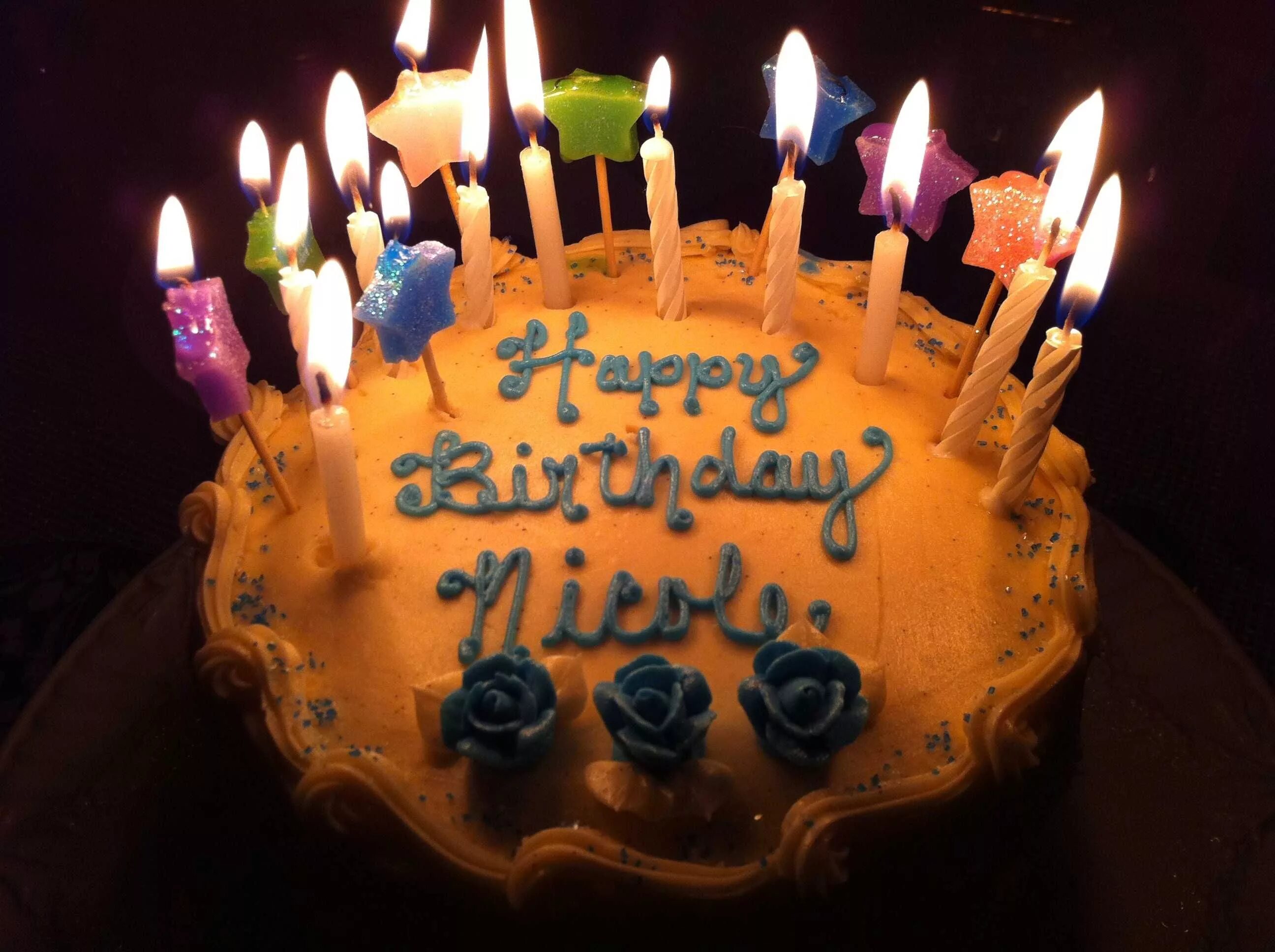 Торт с днем рождения!. Праздничный торт на день рождения. Свечи для торта. Открытка с днём рождения торт. Tinubu birthday