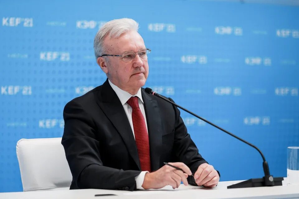 Виктор александрович усс. Александр ус красноярск. Губернатор усс отставка. Александр усс губернатор красноярского края. Губернатор красноярского края 2023.