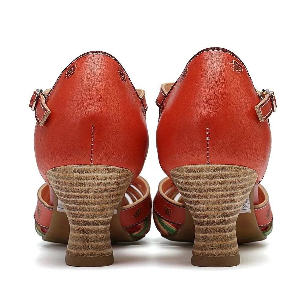 40 пар обуви