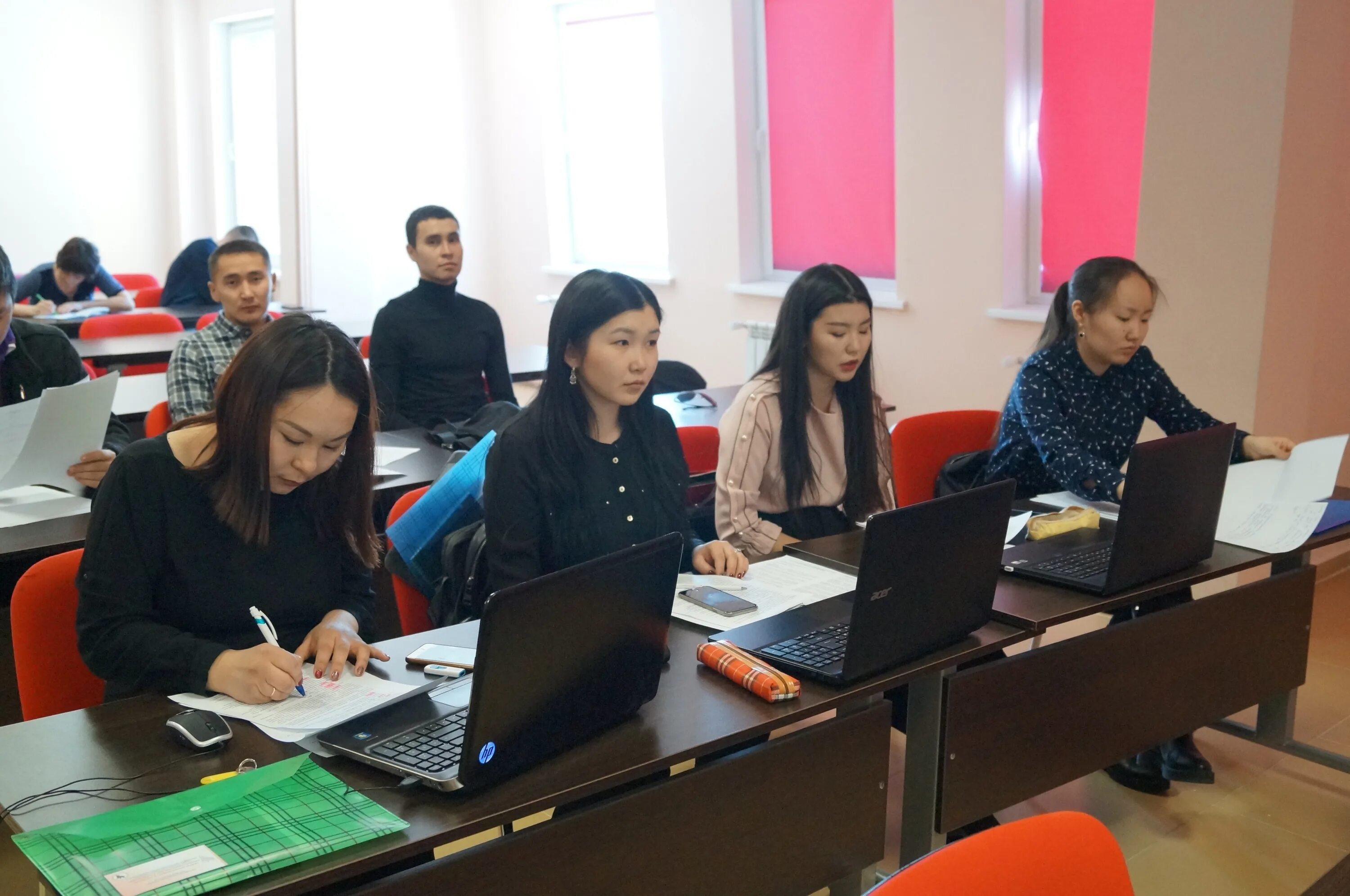 Абитуриент свфу 2020. Прием свфу. Абитуриент бишкек. Приемная свфу. Научная конференция свфу.