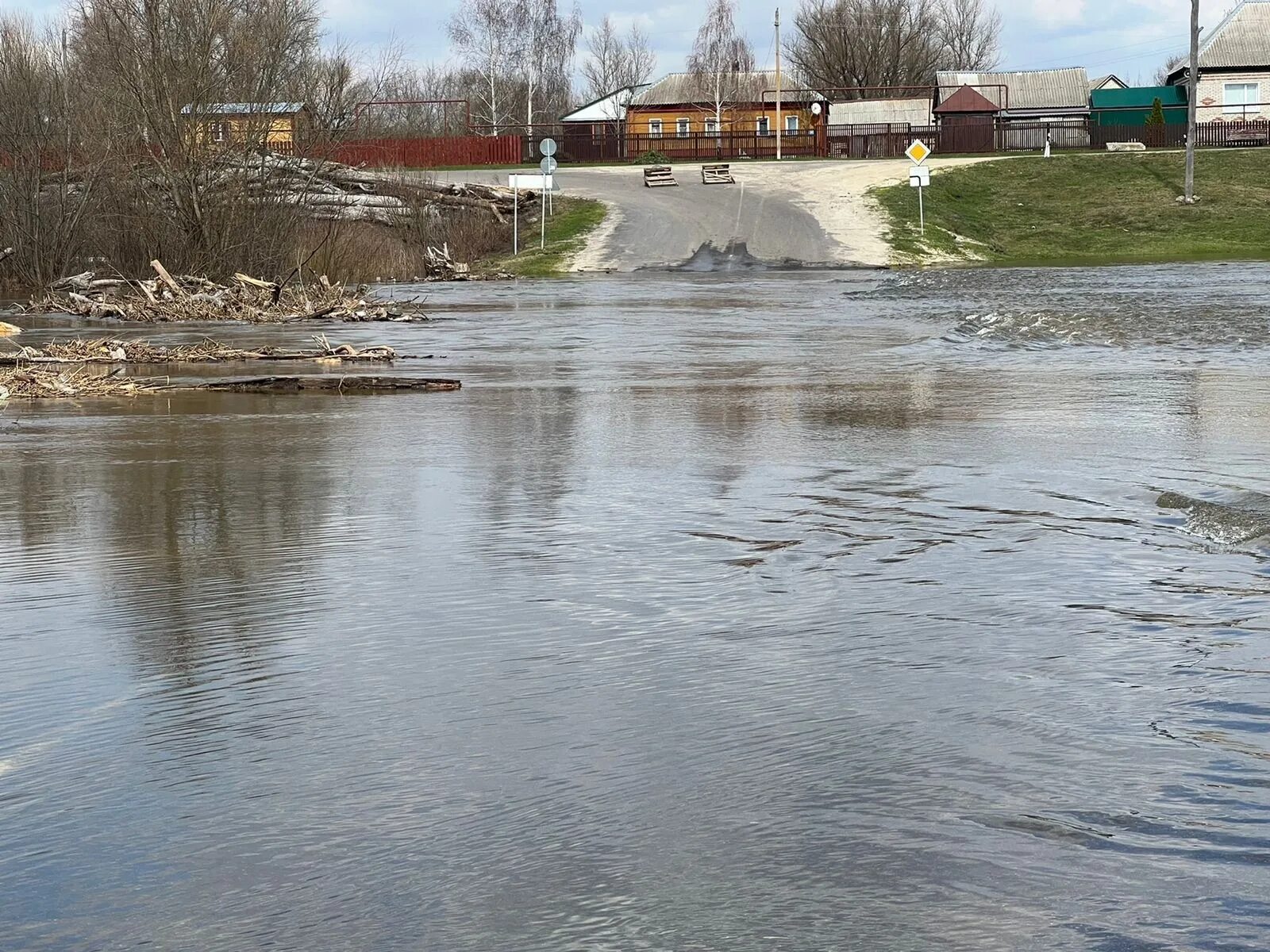 Уровень воды алей