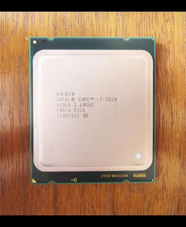 Intel i7 частота. Процессоры Интел i7 3820. Intel Core i7-3820 lga2011, 4 x 3600 МГЦ. Процессор Intel i7-3820 , Box. Процессор Intel Core i7 мать.