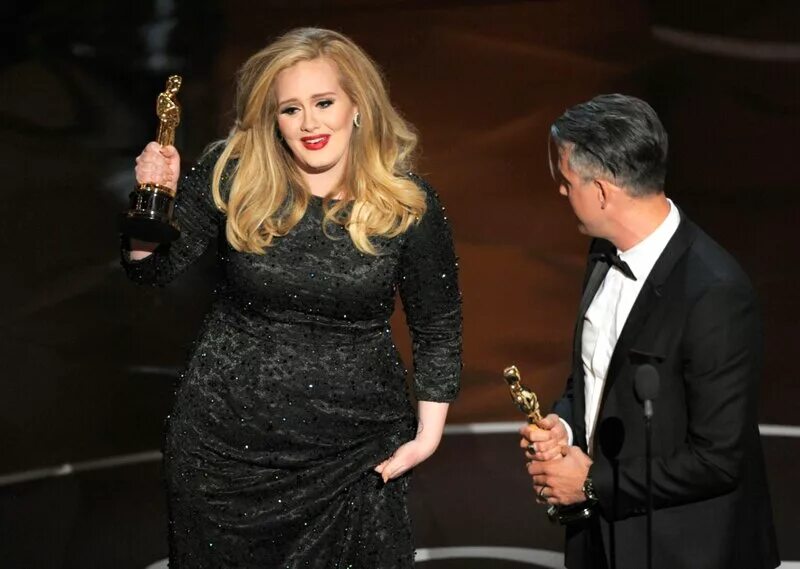 Оскар 2013. Адель оскар. адель скайфолл оскар. adele оскар 2013. adele на оскаре.