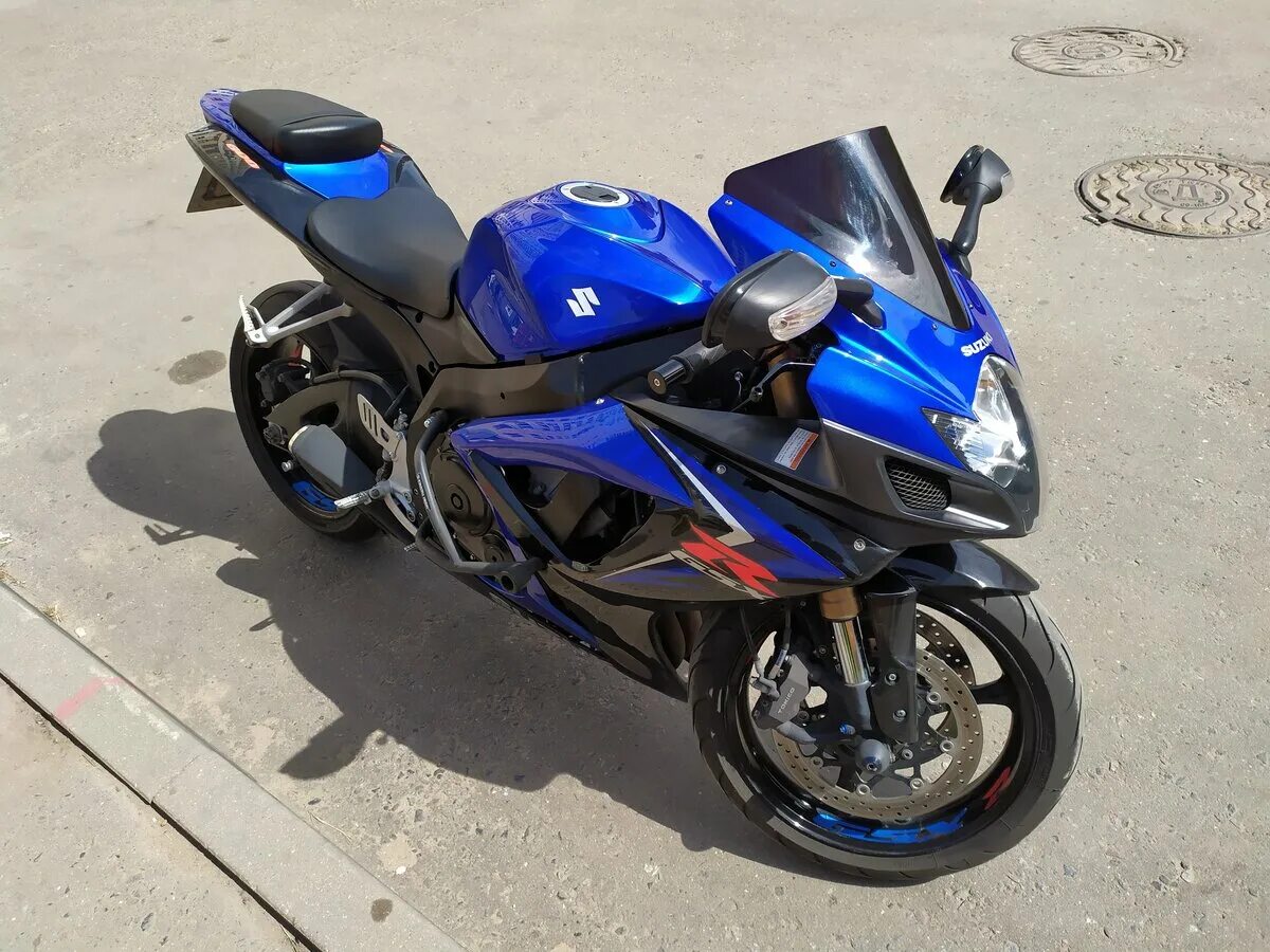 Купить сузуки 1000. Suzuki GSX 600. Suzuki GSX-r600. Suzuki GSXR 600. Suzuki GSX R 2007.