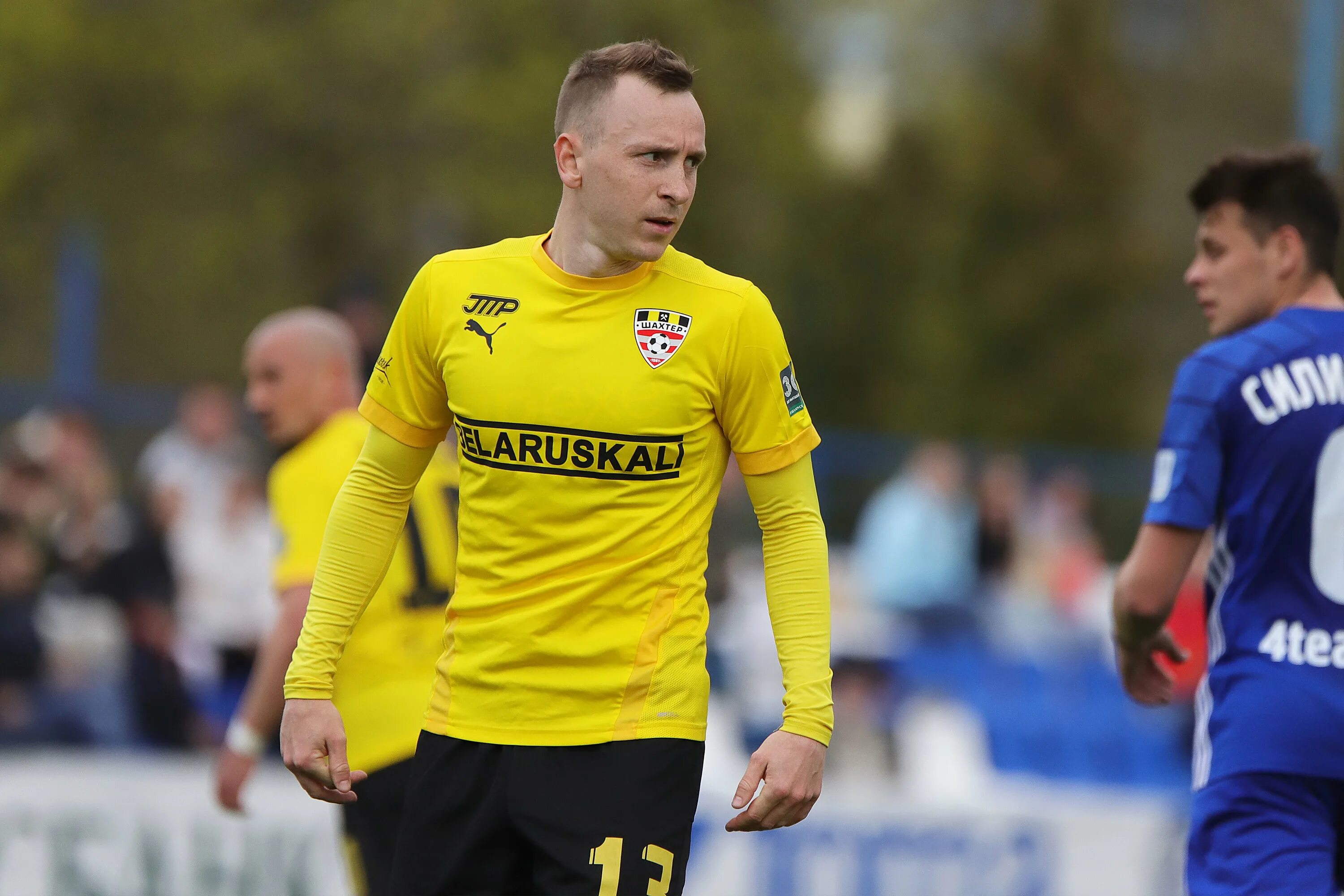 Александр кольцов футболист. Соловцов андрей футболист. Соловей футболист. Андрей соловей. Игрок команды гомель регина.