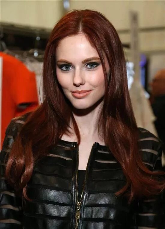 темно медный. меднокагтановый махагон. медный обурн цвет волос. 54. темно медный.