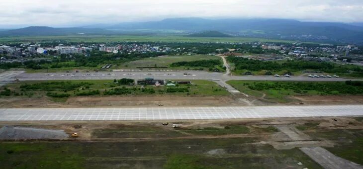 Сайт аэропорта петропавловск камчатский. Петропавловск Камчатский аэропорт 29. Камчатка ключи военный городок. Старый аэропорт Петропавловск Камчатский. Аэродром Камчатка.