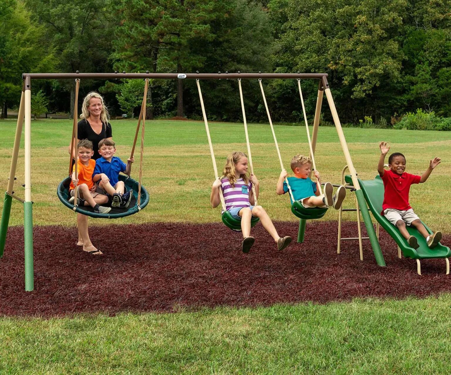 Мячики для аттракционов. Детские качели. Надувные качели. Качели футбол. Качель футбольный мяч.