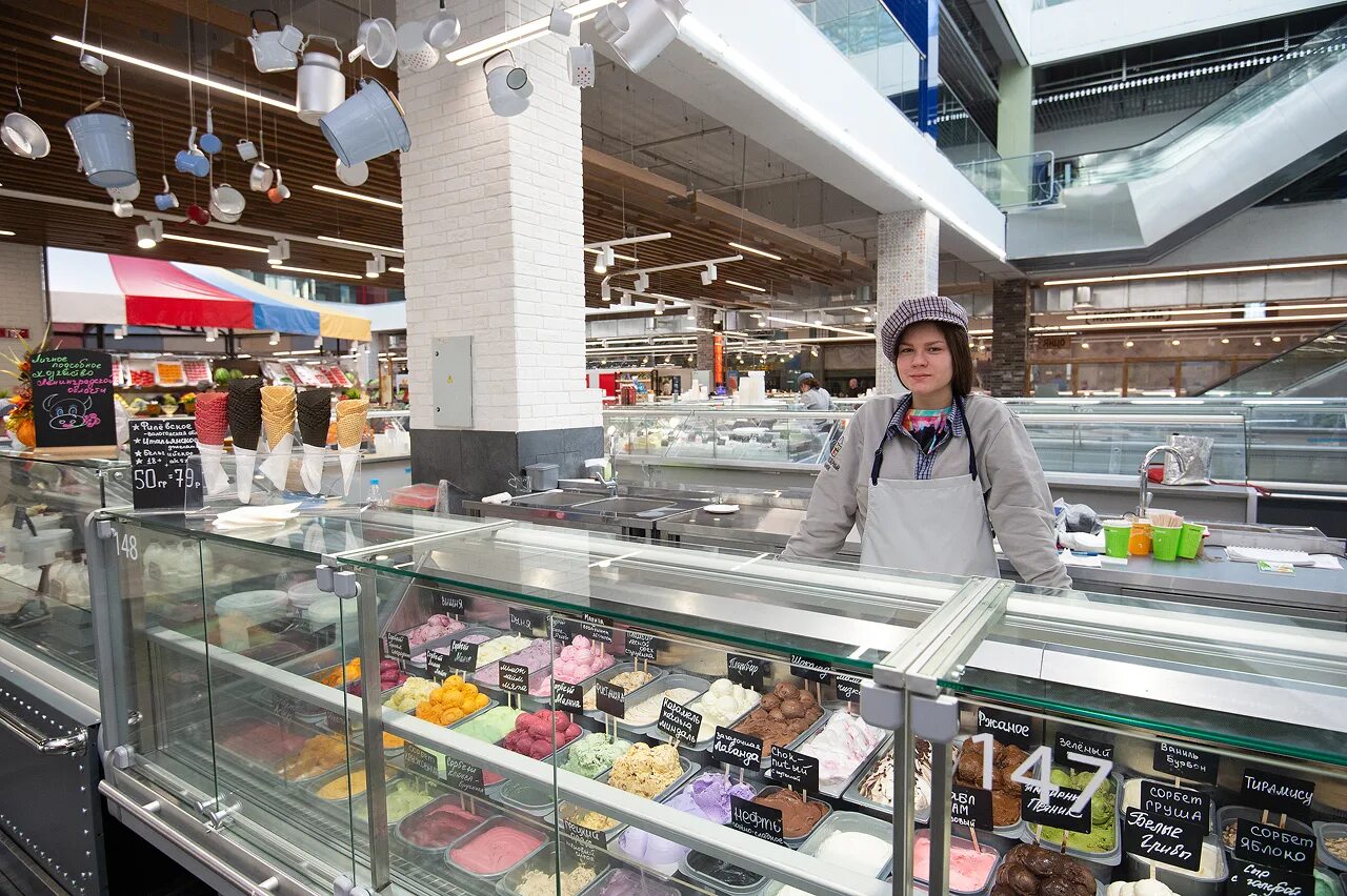 Apple market спб. Отдел мороженого. Долгоозерный рынок Санкт-Петербург.