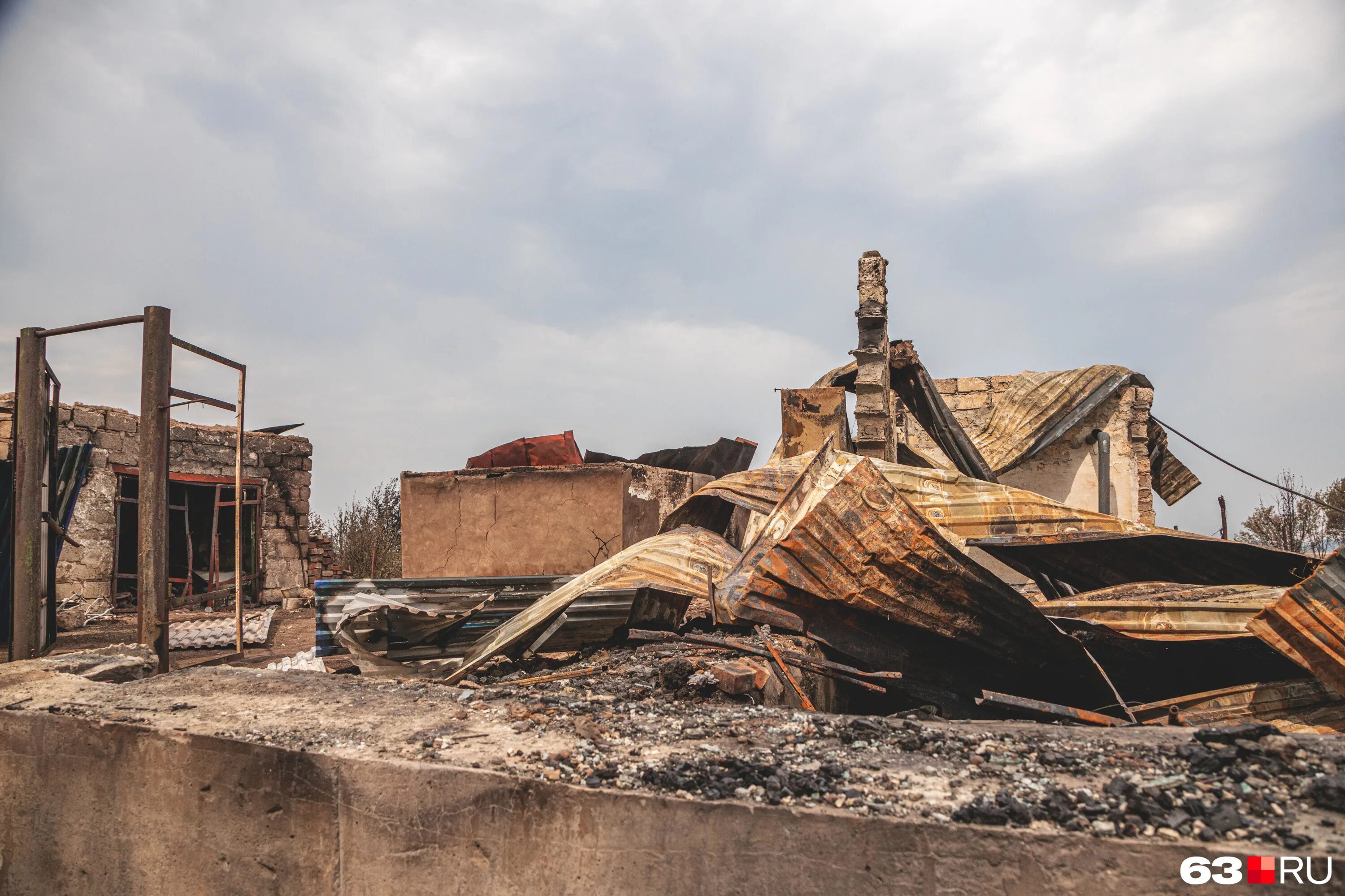 уяр красноярский край пожар. самый большой пожар. валдайский район пожар. пожар май 2022. горящее здание.