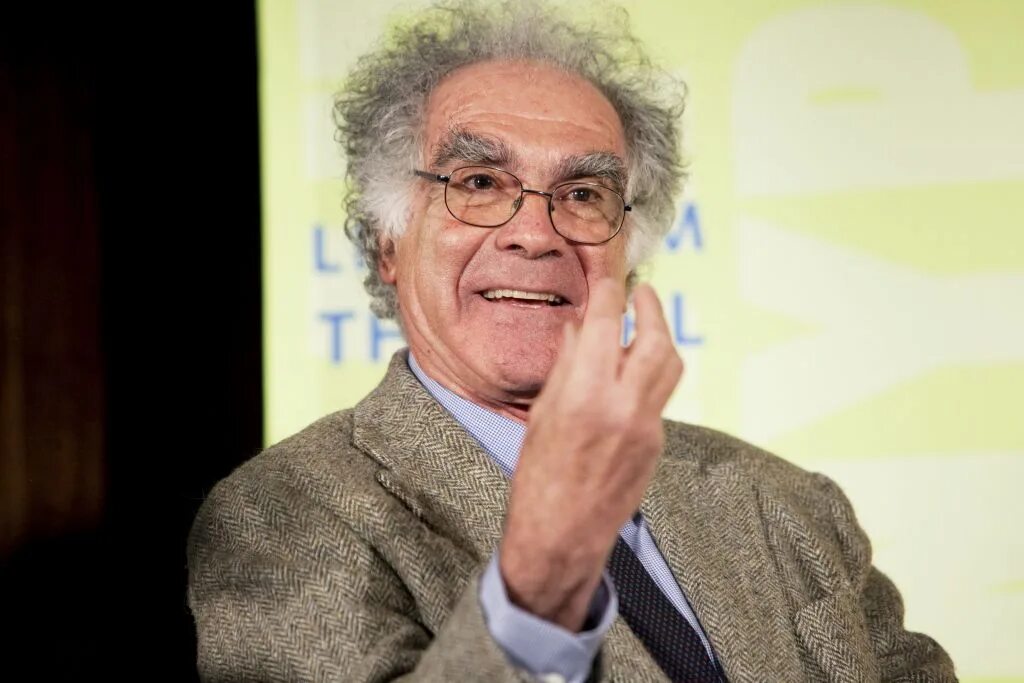 Виталий лазаревич гинзбург отрасль науки. Гинзбург виталий лазаревич. Итальянская микроистория. Гинзбург отзывы. Гинзбург отзывы.