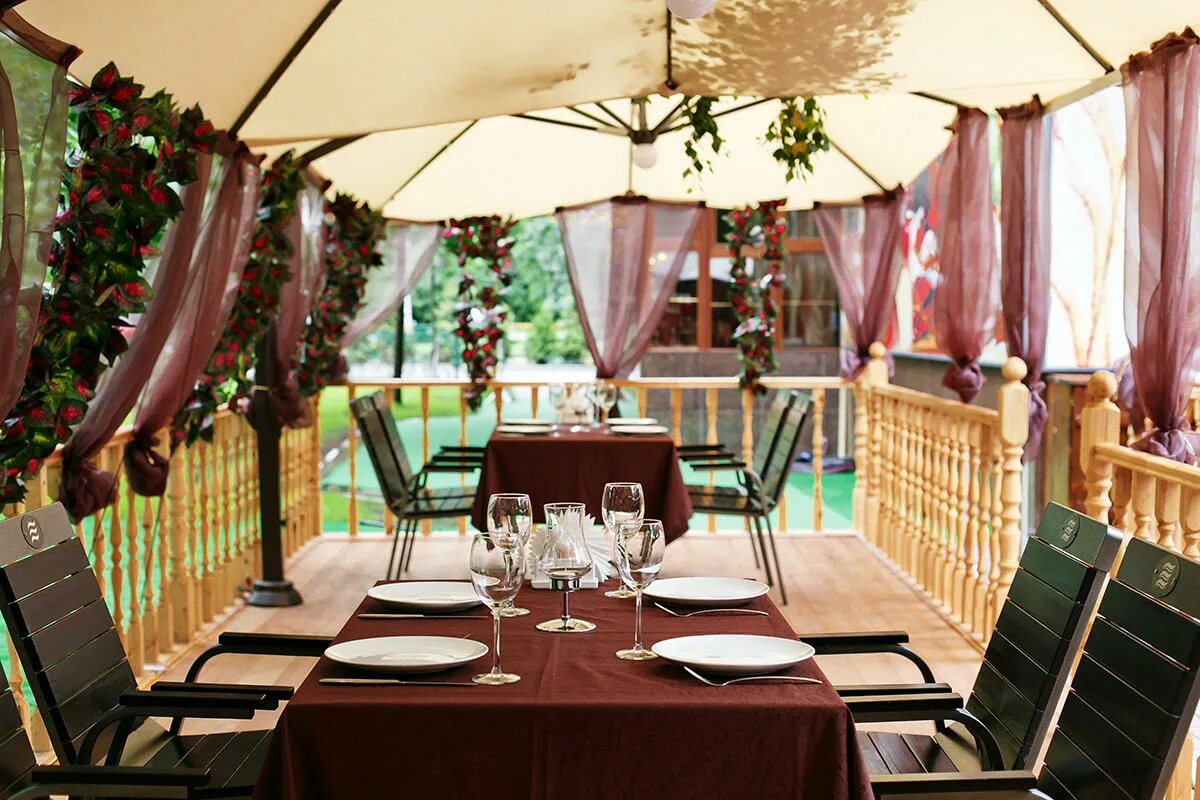 ресторан роща москва. берёзовая роща ресторан. берёзовая роща ресторан куусинена. ресторан в березовой роще на ул куусинена. берёзовая роща ресторан куусинена.