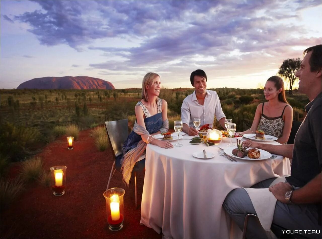 Звук ужина. Tali Wiru (Австралия). Ужин австралийцев. Ужин в горах. Ужин под открытым небом.