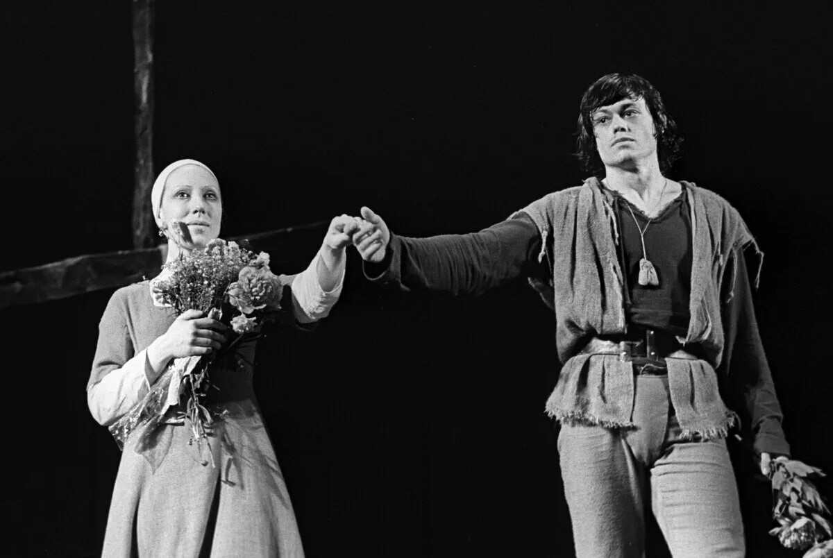 Актриса театра в спектакле. Тиль 1974 Ленком. Тиль Уленшпигель Ленком.
