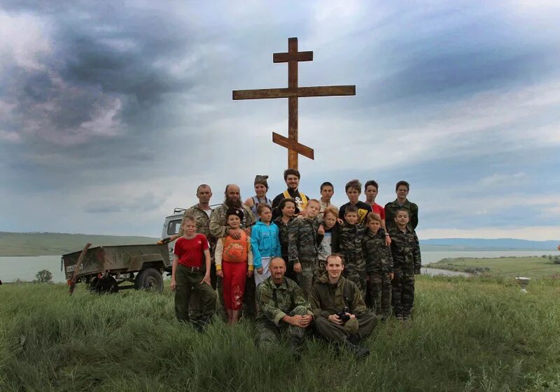 С Сенгилеевское Шпаковский район Ставропольский край. Поклонный крест Родионову Ставрополь Александру Сенгилеевское. Крест Ставрополь Сенгилеевское. Поклонный Терский казачий крест.