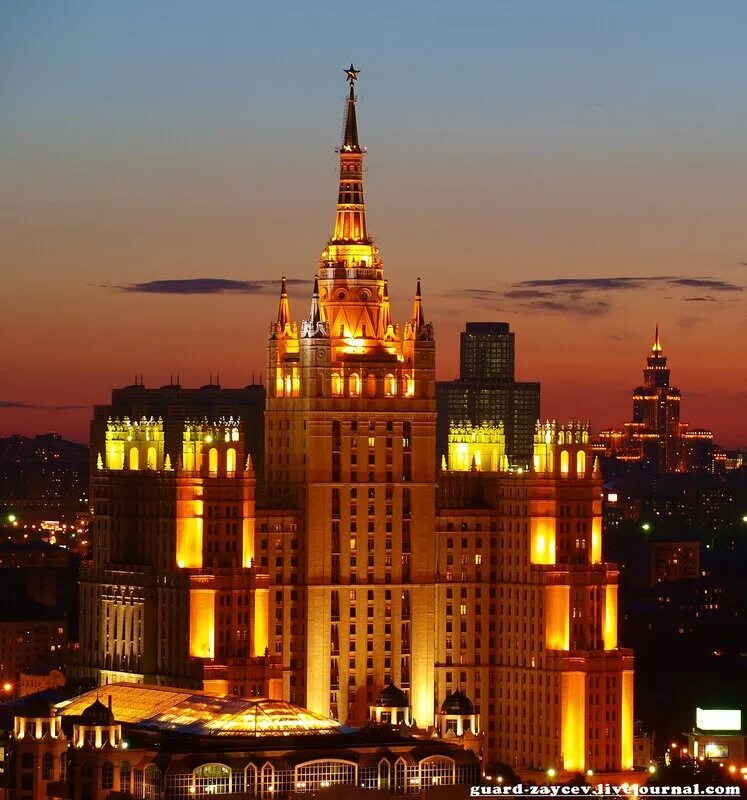 сталинская высотка на кудринской площади. административно-жилое здание на пл. дом авиаторов сталинская высотка. садовая спасская сталинская высотка. сталинская высотка на кудринской площади.