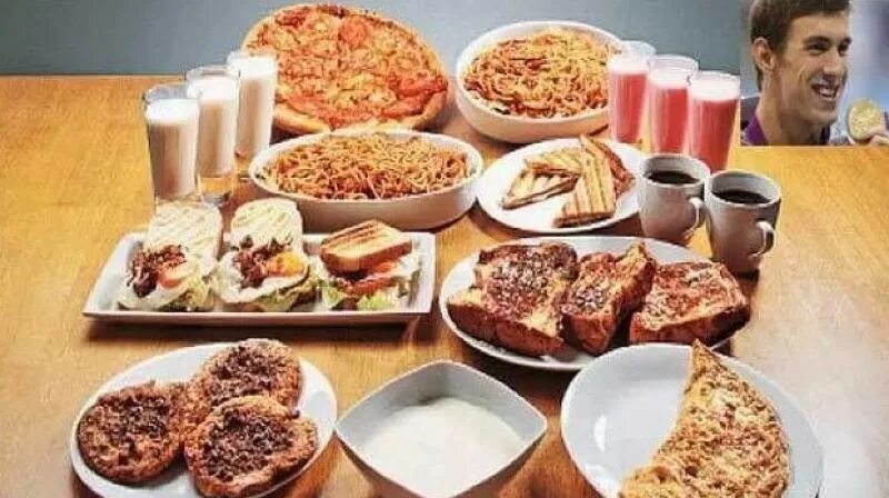 Майкл фелпс еда. Майкл фелпс 12000 калорий. Майкл фелпс диета 10000. Пловец майкл фелпс питание. Майкл фелпс рацион.