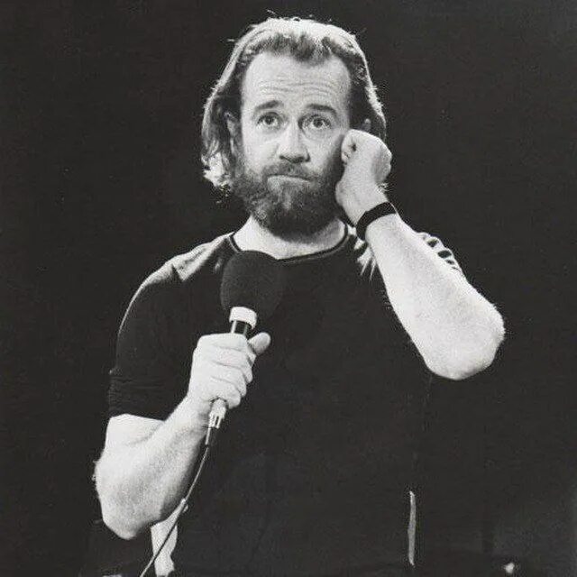 George carlin. Джордж Карлин. Джордж Карлин фото. Стендап комик Джордж Карлин. Джордж Карлин молодой.