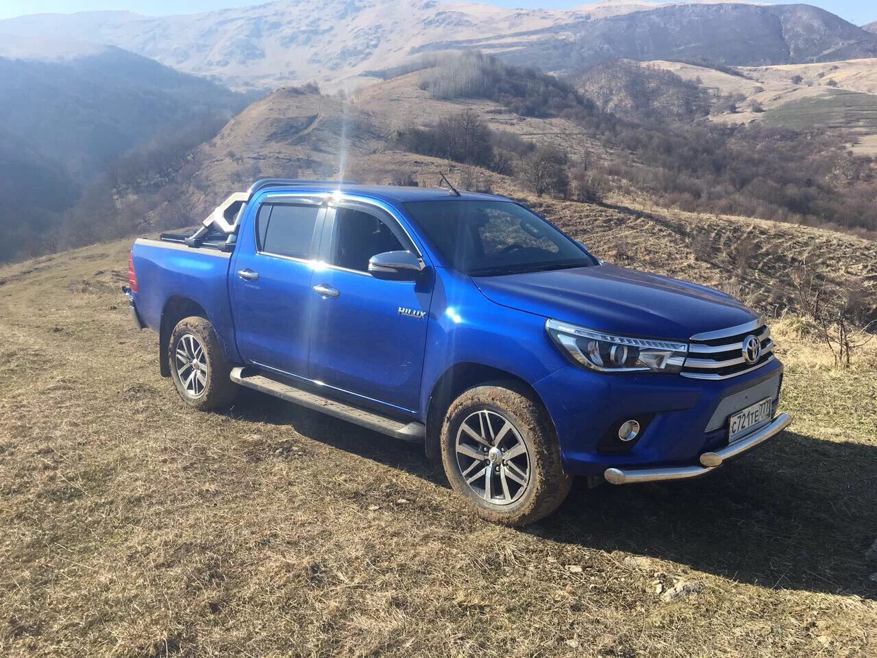 Тойота хайлюкс бу купить на авито. Toyota Hilux 8. Toyota Hilux 2.8. Toyota Hilux 2016. Тойота Хайлюкс 2017 года.