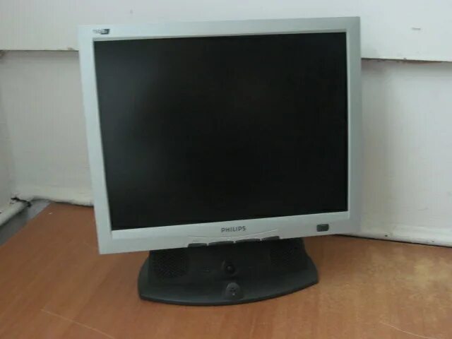 Лучший монитор 15. Монитор tft 15&quot; philips 150s. монитор philips 150s4fg/02. монитор philips 150s6 подсветка. монитор philips 15pf5121/58.