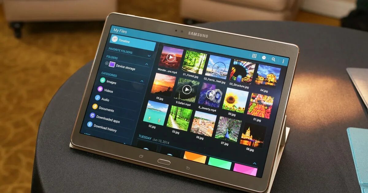 Планшет 10.5. Samsung Galaxy Tab s 10.5. Samsung Galaxy Tablet 2021. Планшет самсунг 10 дюймов. Планшет самсунг 2020 10 дюймов.