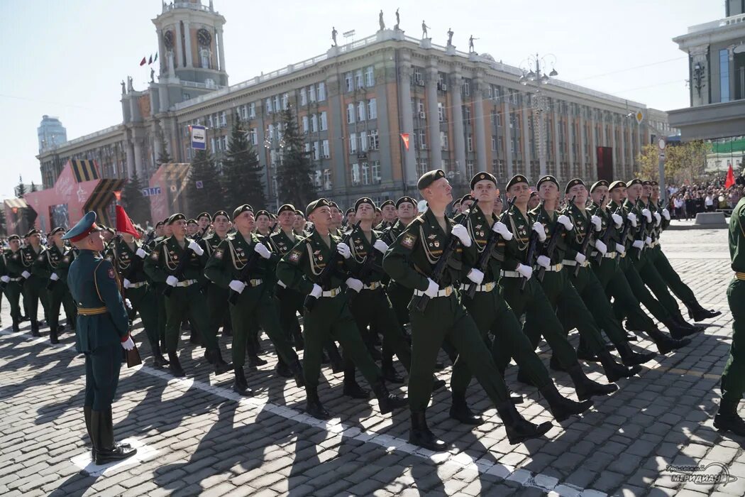 Примут участие в параде победы. Парад Победы Екатеринбург 2021. Парад Победы 2021 Улан-Удэ. Техника на параде Победы 2021. Парад Победы 2012 Екатеринбург.