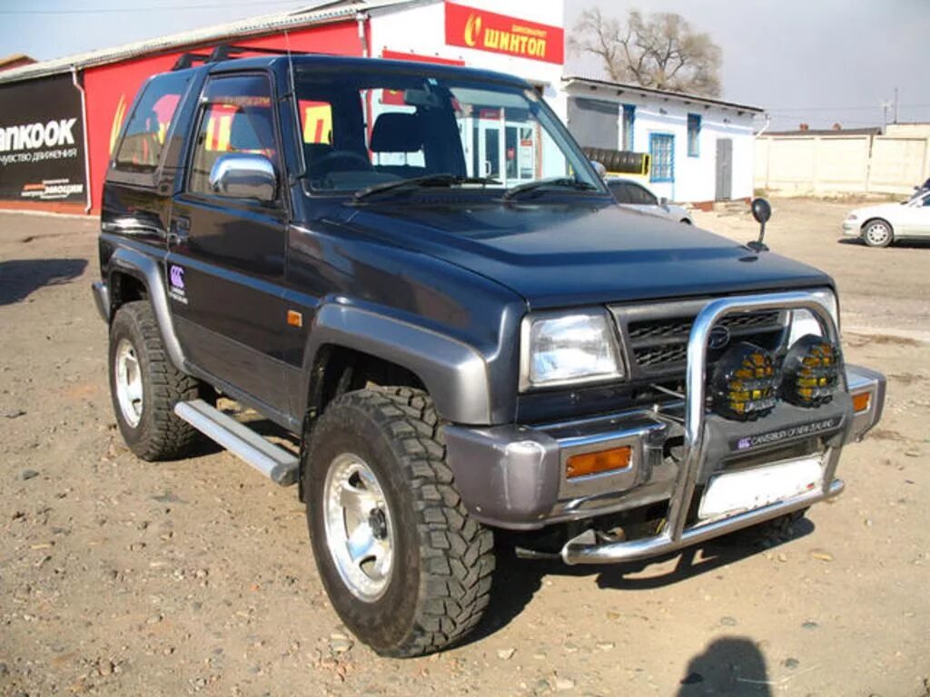 Тойота рокки. Daihatsu Rocky f310. Daihatsu Rocky 1996. Daihatsu Rocky Toyota. Дайхатсу Рокки 1996.