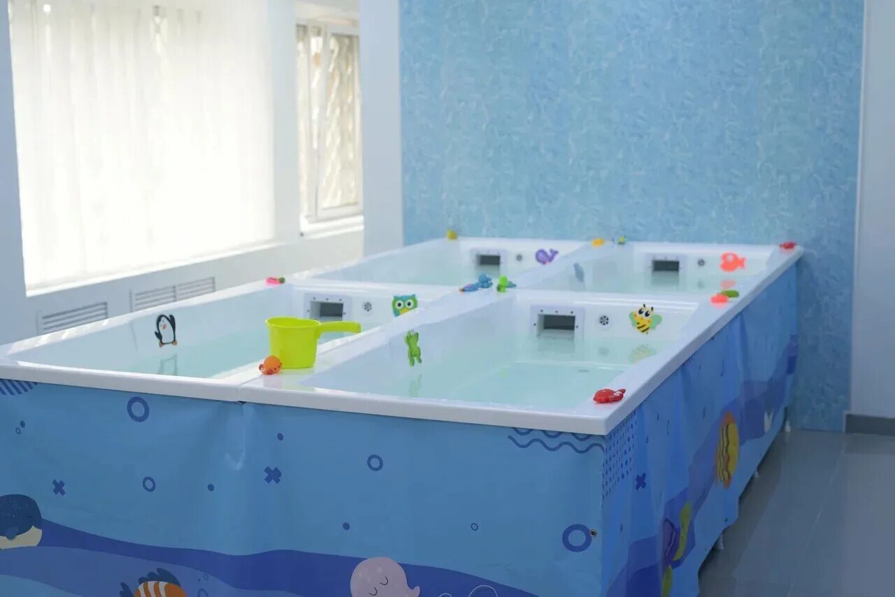 Лазурный бассейн ярославль глубина бассейна. Бассейн на машиностроителей в ярославле. Детский бассейн ярославль. Бассейн аврора челябинск. Парк отель ярославль бассейн.