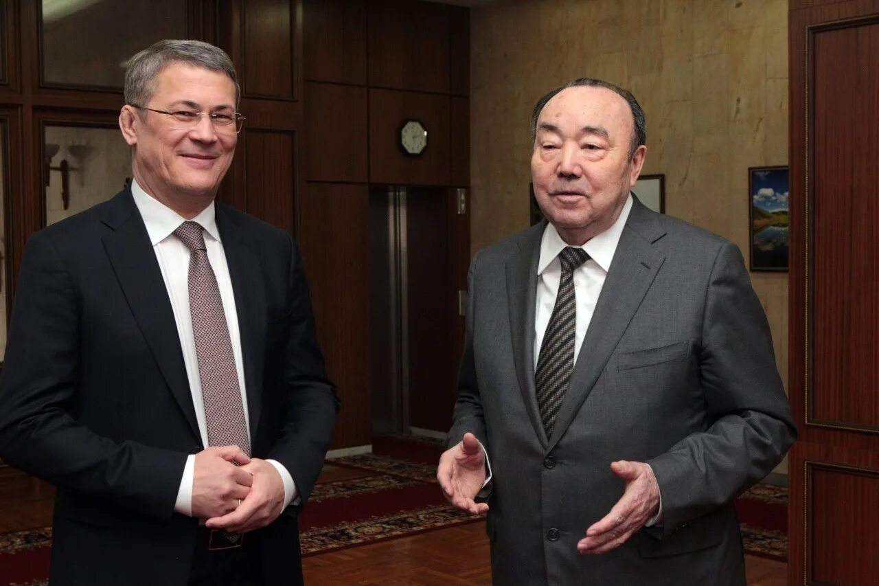 Муртаза губайдуллович рахимов 2022. Муртаза губайдуллович рахимов президент. Президент башкортостана рахимов. Рахимов первый президент башкирии. Муртаза губайдуллович.